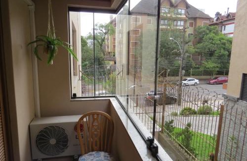Floresta Apartment | Apartamento Paraíso Gramado - 900m da Rua Coberta