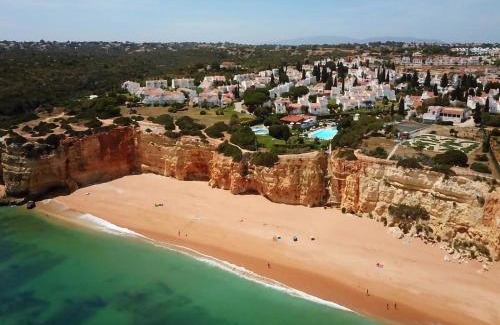 Alporchinhos Apartment | Apartamento Senhora da Rocha