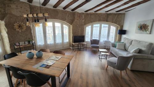 Zaragoza Old Town Apartment | Apartamentos Almada - calle Alfonso - Plaza SAS