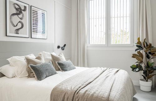 San Jorge Apartment | Apartamentos Pamplona by Clabao