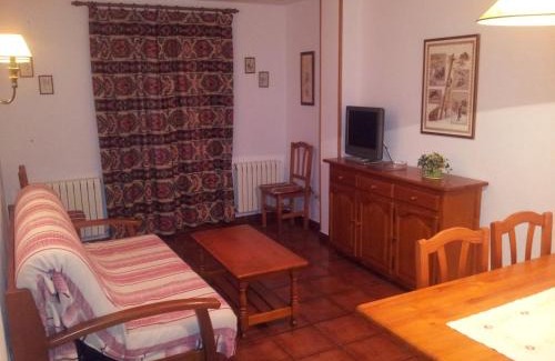 Benasque Apartment | Apartamentos Petronilla