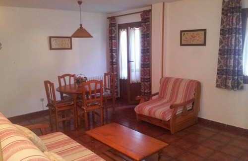 Benasque Apartment | Apartamentos Petronilla