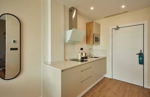 Salces Hotel | Apartamentos Silken Fontibre Iberia Spa