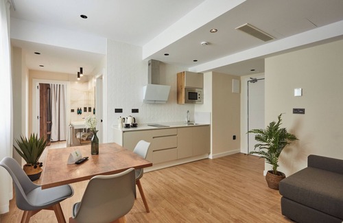 Salces Hotel | Apartamentos Silken Fontibre Iberia Spa