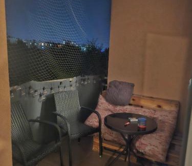 Wlochy Apartment | Apartamenty at Naukowa