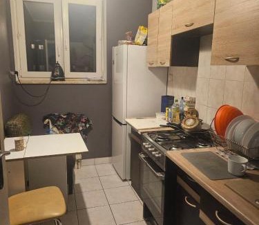 Wlochy Apartment | Apartamenty at Naukowa