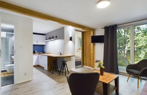 Cieplice Apartment | Apartamenty Dąbrówka Komfort - w lesie, sauna,grill