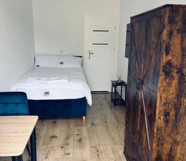 Brzeziny House | Apartamenty przy Muzeum