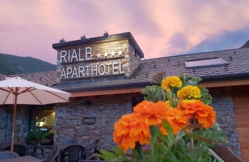 El Serrat Apartment | ApartHotel RIALB