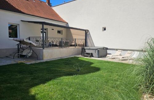 Piestany Apartment | Apartmán VAJANA Exclusiv & Jacuzzi