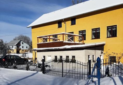 Jindrichovice Apartment | Apartmány-Zámecká restaurace
