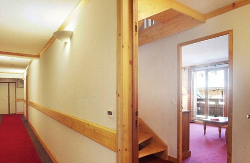 Notre-Dame-de-Bellecombe Apartment | Apartment in Notre Dame de Bellecombe