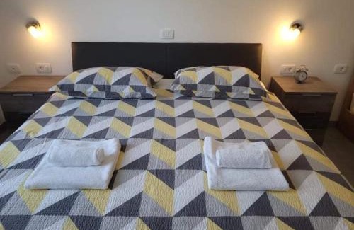 Ajdovscina Apartment | Apartma Uhanje pri Božičevih