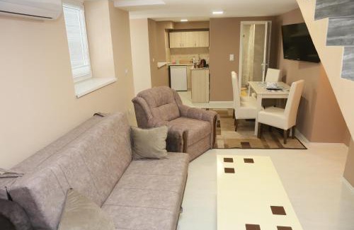 Subotica Apartment | Apartman Centar 1