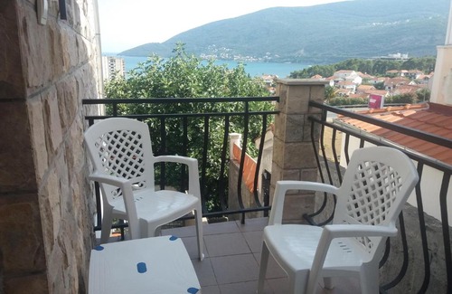 Trebesinj Apartment | Apartman Galerija-Marija