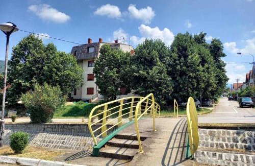 Surdulica Apartment | Apartman KEJ 64qm