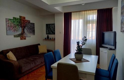Surdulica Apartment | Apartman KEJ 64qm
