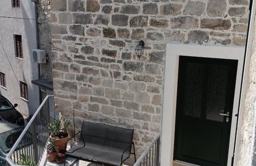 Kastel Kambelovac Apartment | Apartman old house in Kastel Kambelovac