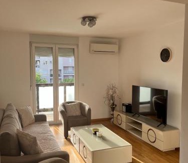 Ljubuski Apartment | Apartman Tinaa