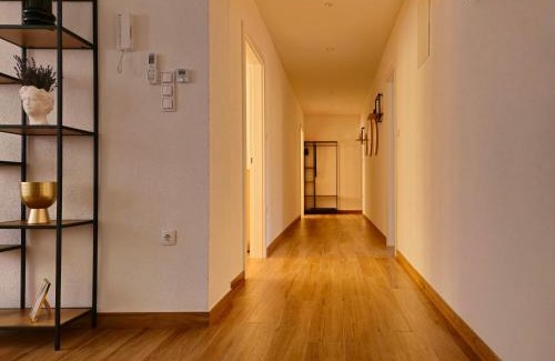 Canton 10 Apartment | Apartman Trg 892