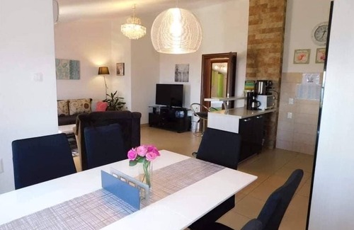 Municipality of Omisalj Condo | Apartman with pool "Sabine 2"