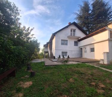 Mladenovac Apartment | Apartman Zoki