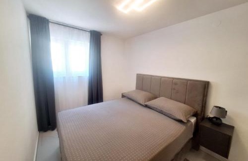 Gdinj Apartment | Apartmani Bradaric Hvar