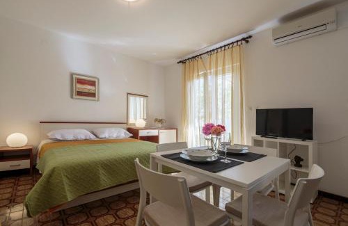 Komiza Apartment | Apartmani Jordana