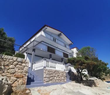 Starigrad Apartment | Apartmani Mila