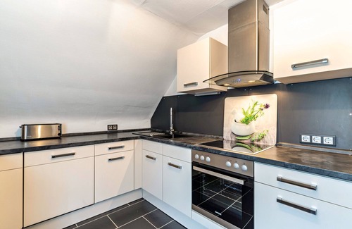 Bad Peterstal-Griesbach Apartment | Apartment 'Ferienwohnung Schwarzwaldliebe' with Private Terrace and Wi-Fi