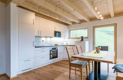 Bad Peterstal-Griesbach Apartment | Apartment 'Dollenberg' with Mountain View, Balcony and Wi-Fi