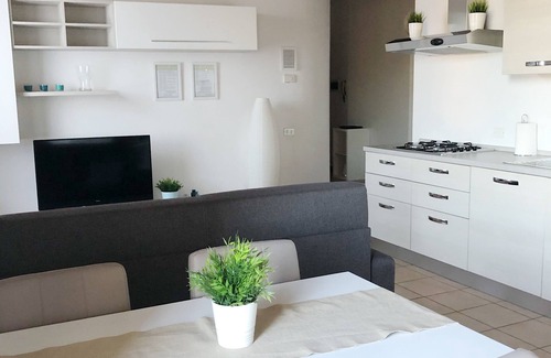 Negrar Apartment | Apartment ROSE AND TULIPANS 2 - in the heart of Valpolicella