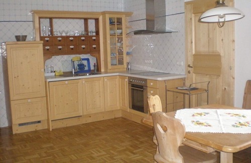 Altmuenster Apartment | Apartment 1 Traunsteinblick with balcony in the center