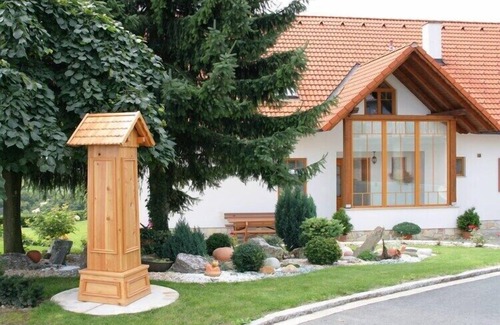 Paldau Apartment | Apartment Adlerhorst - Schwalbenhof Farm