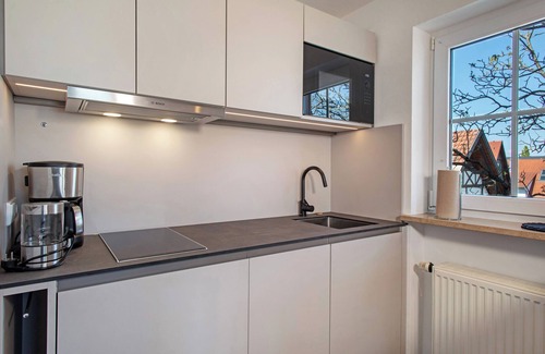 Immenstaad am Bodensee Apartment | Apartment 'Wohnung Cox Orange' with Shared Terrace, Shared Garden and Wi-Fi