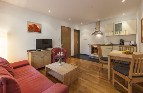 Immenstaad am Bodensee Apartment | Apartment 'Kobl' with Wi-Fi