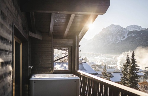 Mareo Apartment | Apartment 'Terre71 Penthouse Attico Incanto' with Mountain View, Private Terrace and Wi-Fi