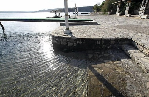 Maslenica Apartment | Apartment Škroćo by Interhome