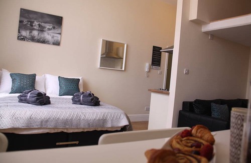 Offerton Apartment | Apartment ∙ 1 bedroom ∙ 4 guests