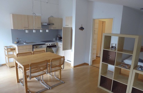 Weil am Rhein Apartment | Apartment '1' with Shared Terrace, Balcony and Wi-Fi