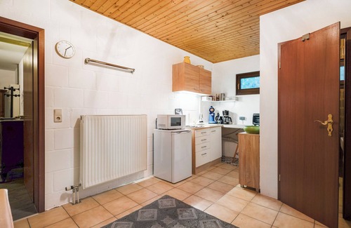 Morbach Apartment | Apartment '1 Zimmer Wohnung Lindenallee Hunolstein' with Garden and beautiful views