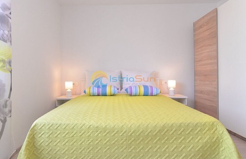 Muntic Apartment | Apartment 1659/17209 (Istria - Muntic), 15000m from the beach