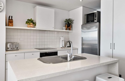 Lorne Apartment | Apartment 18 Kalimna