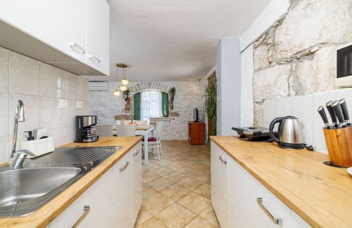 Plomin Apartment | Apartment ∙ 2 bedrooms ∙ 6 guests