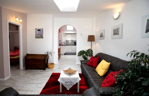 Sarsoni Apartment | Apartment 2, vacation apartment near Opatija/Rijeka from private owner, in Viskovo, in a quiet location