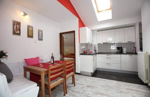 Sarsoni Apartment | Apartment 2, vacation apartment near Opatija/Rijeka from private owner, in Viskovo, in a quiet location