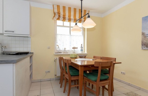 Kuhlungsborn Ost Apartment | Apartment 209 - 100m to the beach - 51m² - swimming pool + sauna - WLAN - parking space