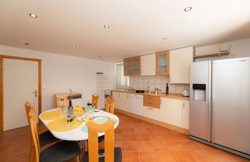 Nerezise Apartment | Apartment 2N Nerezisca with Private Pool