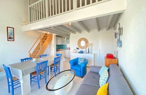 Fouras Apartment | Apartment 4/5 people, pool, sea front, Fouras