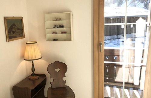 Zweisimmen Nr Gstaad Apartment | Apartment ∙ 4 bedrooms ∙ 6 guests
